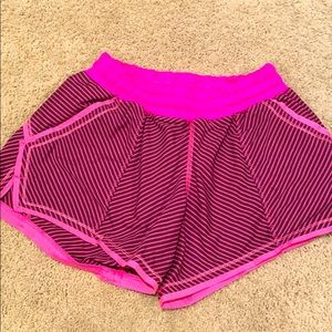Rare lululemon tracker shorts with pockets